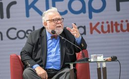 İzmirliler İZKİTAP Fest’e akın etti: Prof. Dr. Celal Şengör konuk oldu