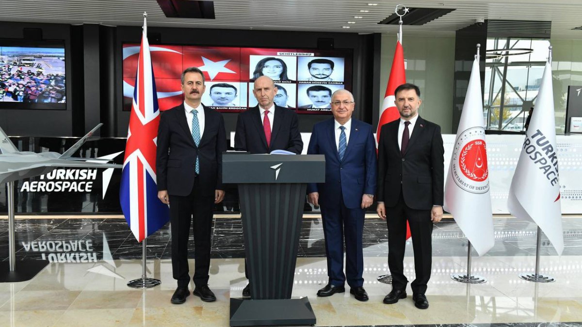 İngiltere Savunma Bakanı TUSAŞ’ı ziyaret etti