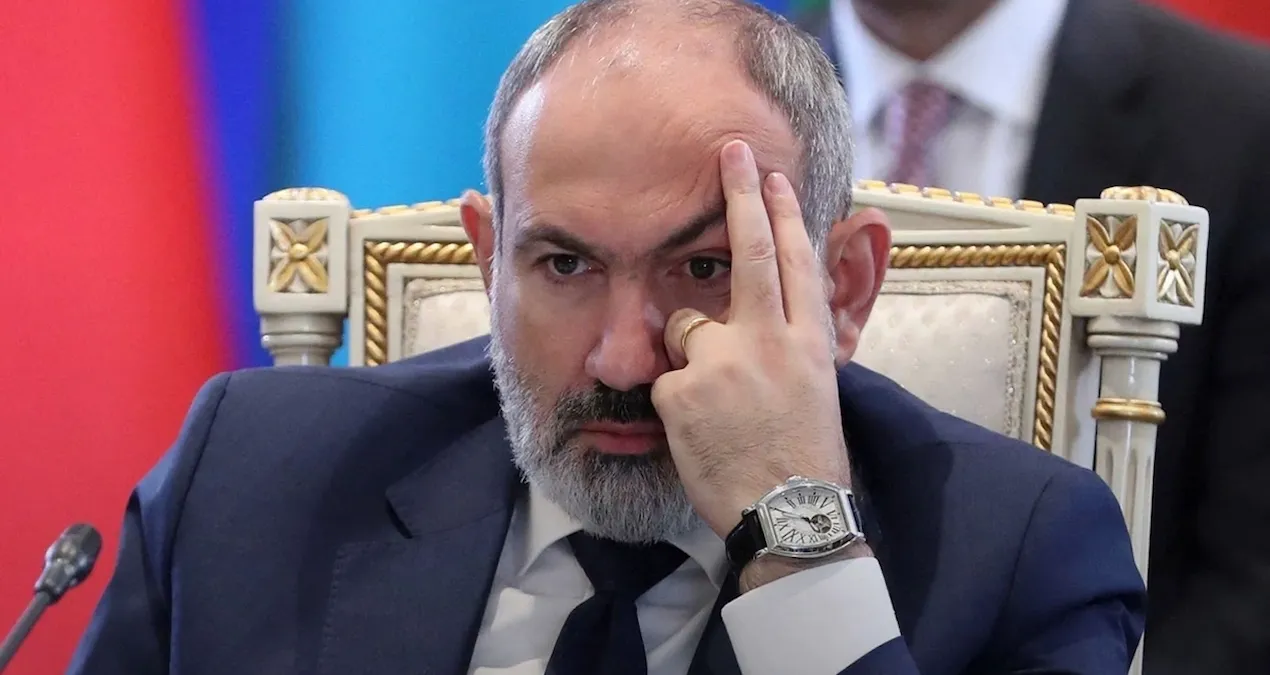 Ermenistan’a şok! Trump kapısında bekleyen Başbakanını adam yerine koyup görüşmedi