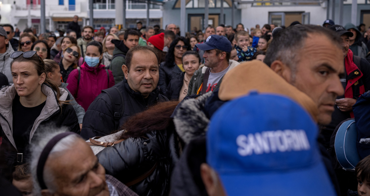 Yunan adalarında olağanüstü hal ilan edildi, Yerinaltından gelen gürültü insanları uyutmuyor