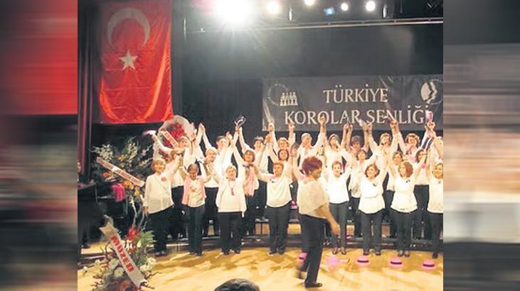 Sahne kadınların