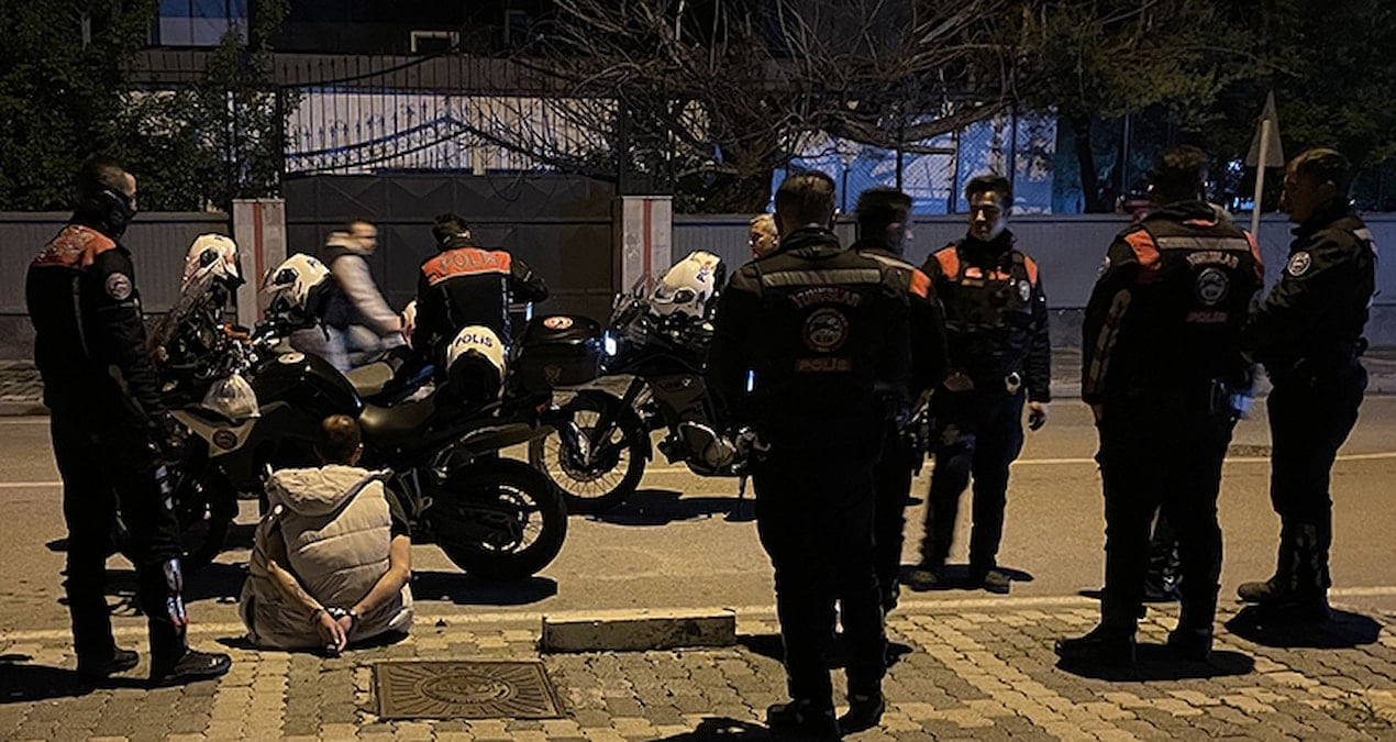 Cezaevinden izinli çıktı akıllanmadı! Polisten kaçtı, uyuşturucuyla yakalandı